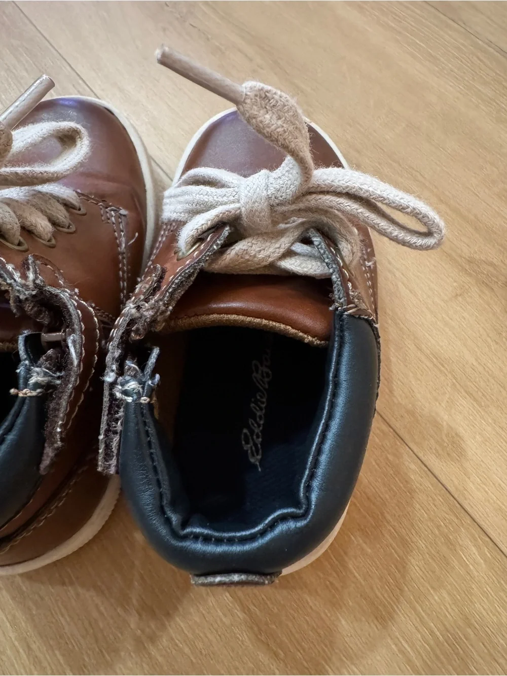 Eddie Bauer Brown Toddler High-Top Casual Sneakers, size 7 Toddler